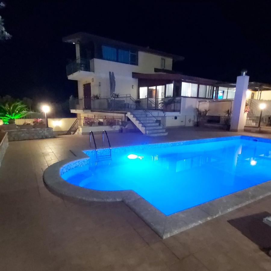Villa Gloria Gaggi Luaran gambar